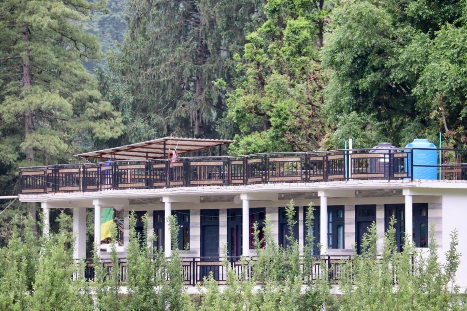 Rare House Hotel Kalgha Buitenkant foto