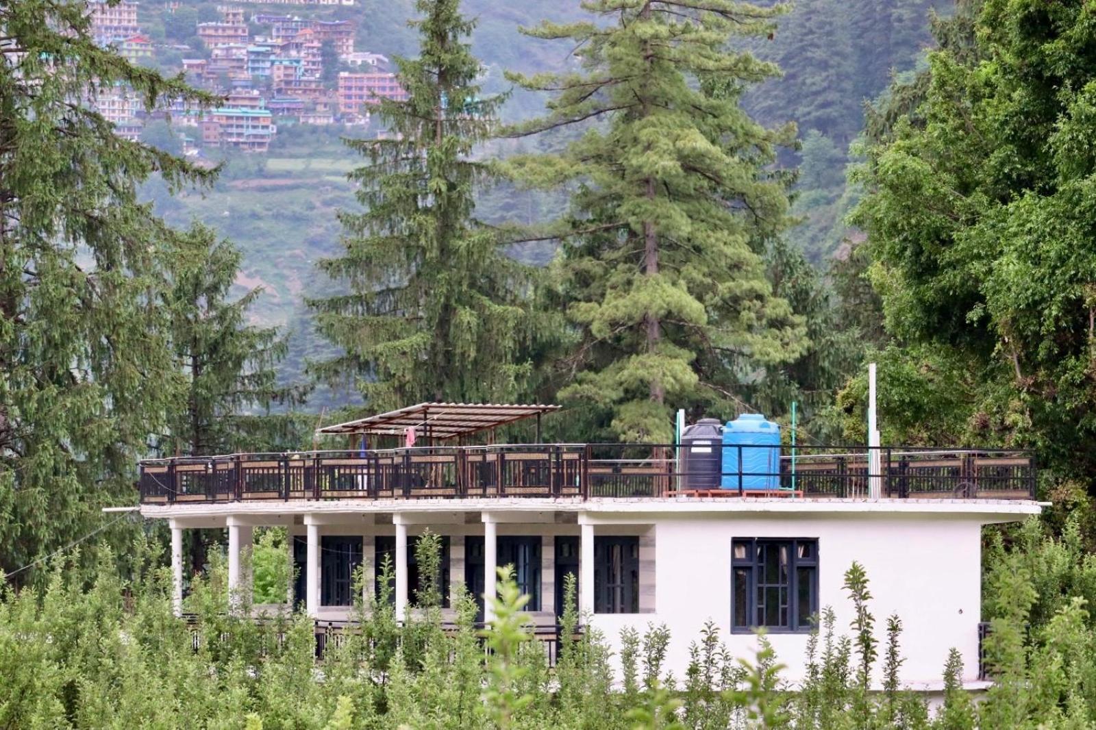 Rare House Hotel Kalgha Buitenkant foto