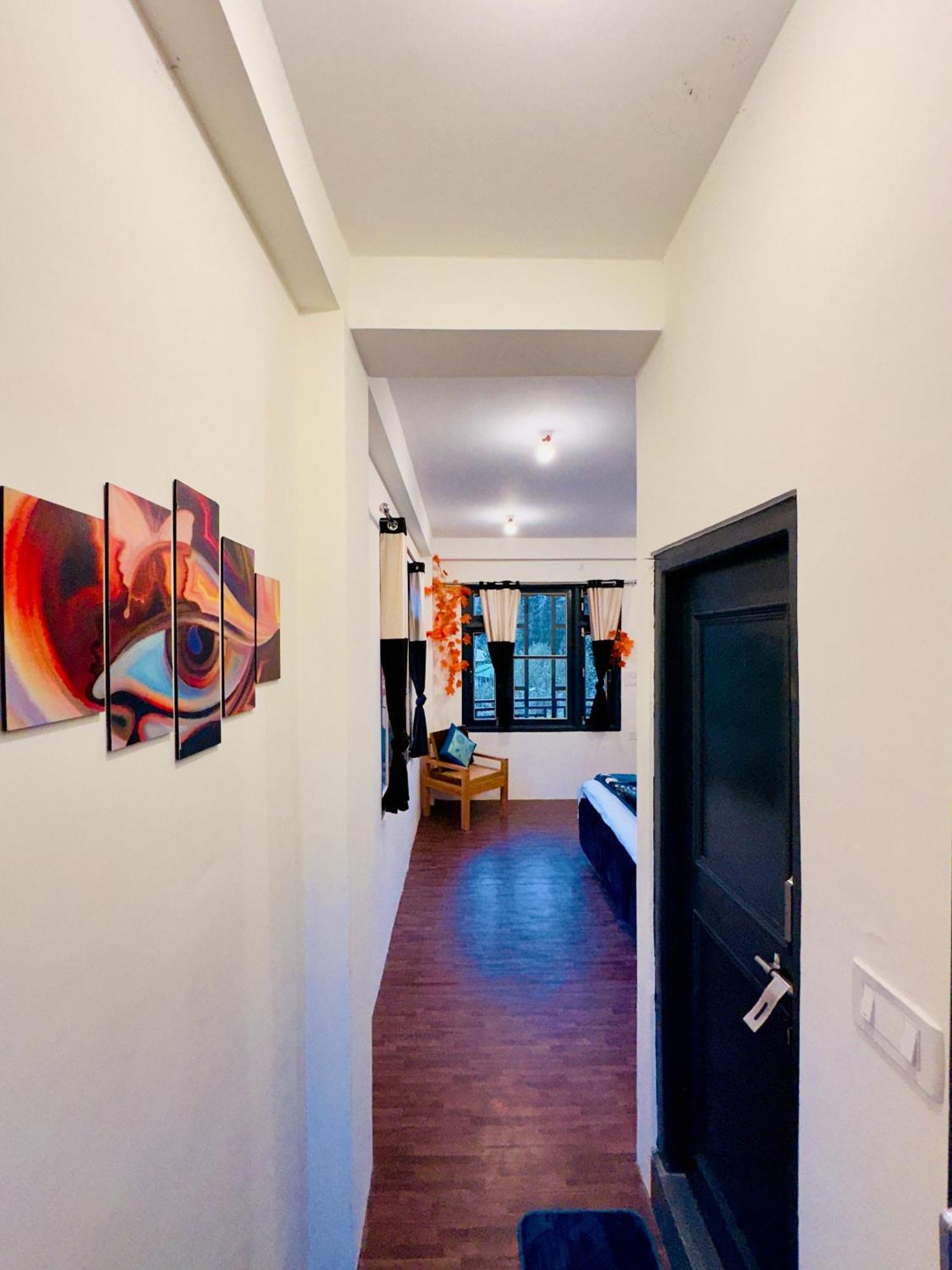 Rare House Hotel Kalgha Buitenkant foto